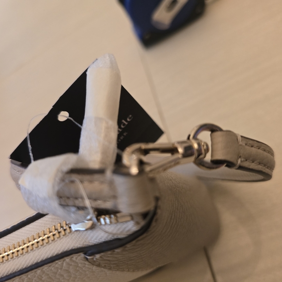 Kate Spade Lena Colorblock Convertible Wristlet, New with Tags! - Picture 8 of 12